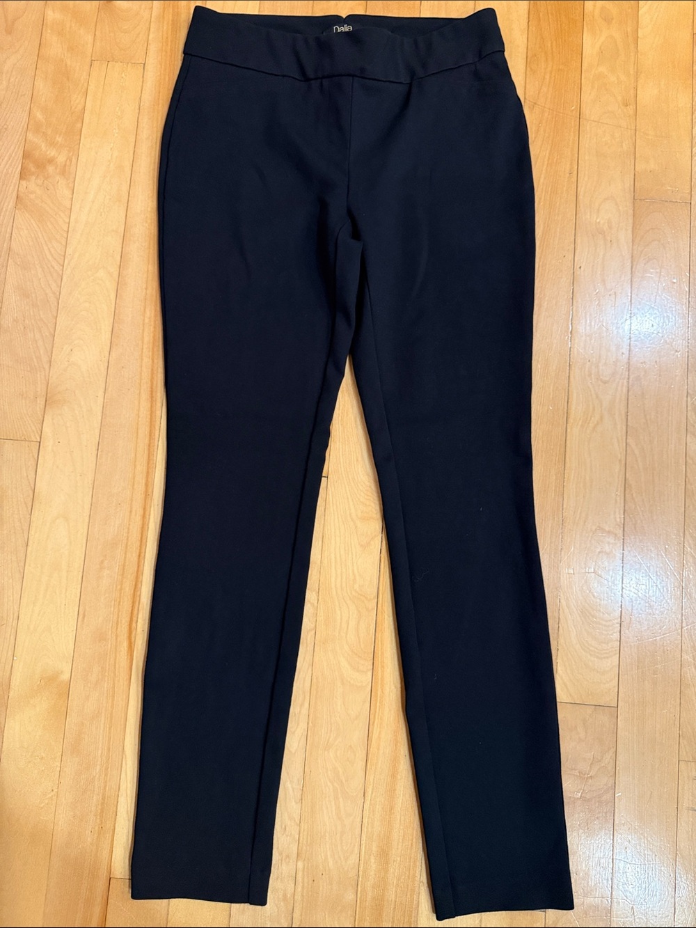 Dalia Black Pull-On Stretch Pants Size 6 – Straight Leg